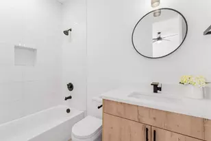 2015 N Prairie Ave, Dallas, TX 75204 - Photo 18