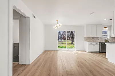 1010 Noble Avenue, Carrollton, TX 75006 - Photo 8