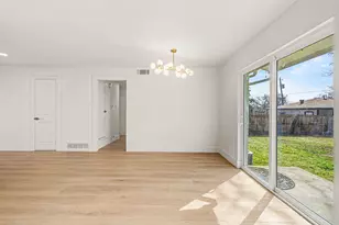 1010 Noble Ave, Carrollton, TX 75006 - Photo 12