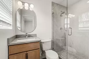 1010 Noble Ave, Carrollton, TX 75006 - Photo 20