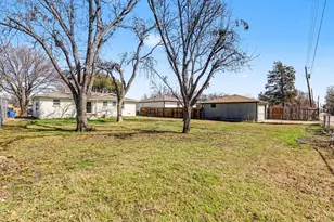 1010 Noble Ave, Carrollton, TX 75006 - Photo 30