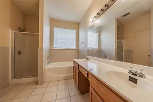 1019 Morningside Dr, Grand Prairie, TX 75052 - Photo 16