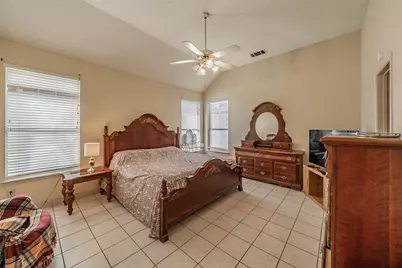 1019 Morningside Drive, Grand Prairie, TX 75052 - Photo 14