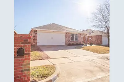 8554 Prairie Fire Drive, Fort Worth, TX 76131 - Photo 2
