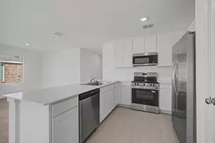 965 Prestonwood Ln, Keene, TX 76059 - Photo 4