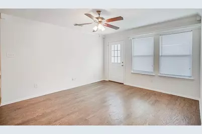 6414 Valleybrooke Court, Arlington, TX 76001 - Photo 4