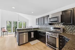 3718 Wooded Creek Dr, Farmers Branch, TX 75244 - Photo 6