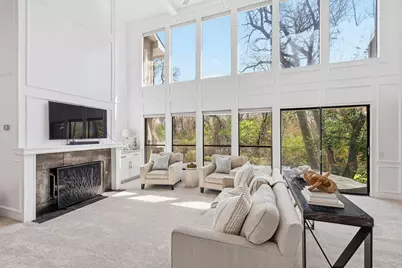 3718 Wooded Creek Drive, Farmers Branch, TX 75244 - Photo 10