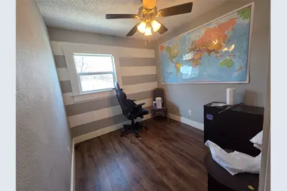 503 W 3rd Street, Cleburne, TX 76033 - Photo 18