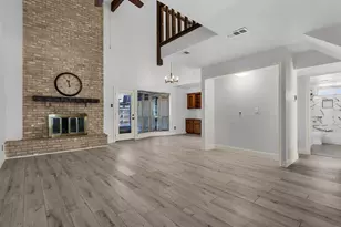 709 Royal Oaks Dr, Garland, TX 75040 - Photo 14