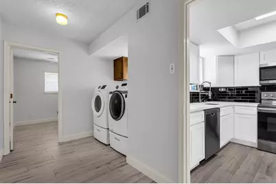 709 Royal Oaks Drive, Garland, TX 75040 - Photo 20