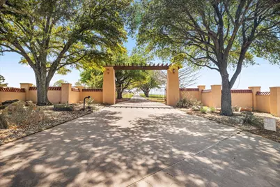 701 W Walcott Street, Pilot Point, TX 76258 - Photo 4