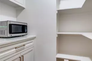 4426 Laren Ln, Dallas, TX 75244 - Photo 10