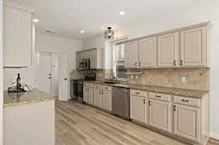 2136 Newport Dr, Flower Mound, TX 75028 - Photo 12