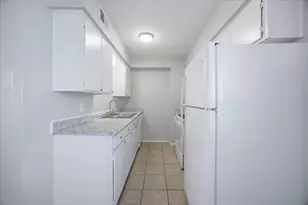 1905 W Morton St, Denison, TX 75020 - Photo 6