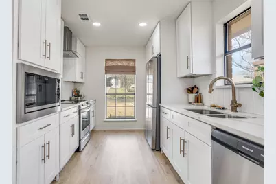 1526 Ginger Drive, Carrollton, TX 75007 - Photo 4