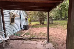 1025 17th St NE, Paris, TX 75460 - Photo 2