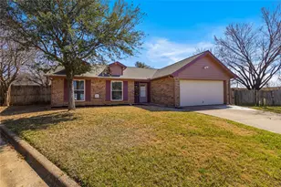 2600 Forest Ridge Ct, Arlington, TX 76016 - Photo 6