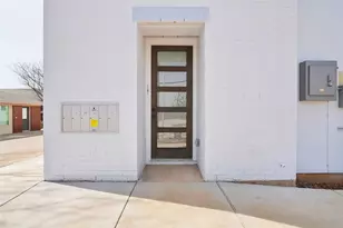 401 Bryan St, Denton, TX 76201 - Photo 2