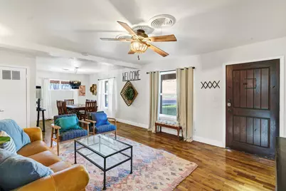 212 N Crockett Street, Granbury, TX 76048 - Photo 10