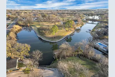 212 N Crockett Street, Granbury, TX 76048 - Photo 30