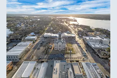 212 N Crockett Street, Granbury, TX 76048 - Photo 34