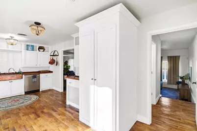 212 N Crockett Street, Granbury, TX 76048 - Photo 16