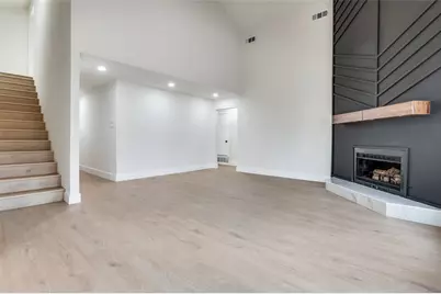 2009 Mosswood Court, Arlington, TX 76015 - Photo 2