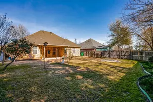 701 Colony Dr, Greenville, TX 75402 - Photo 20