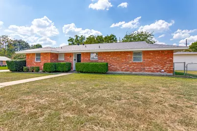 240 Smith Street, Burleson, TX 76028 - Photo 1