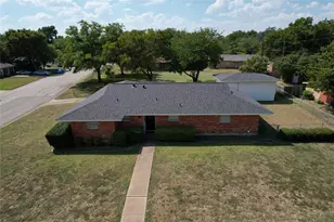 240 Smith St, Burleson, TX 76028 - Photo 26