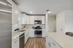 1905 Winding Crk Wy, Denton, TX 76208 - Photo 2