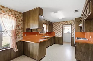 207 Pine St, Gordon, TX 76453 - Photo 8