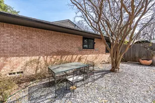 7036 Freemont St, Dallas, TX 75231 - Photo 32