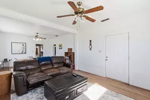 18051 Brookfield Dr, Justin, TX 76247 - Photo 6