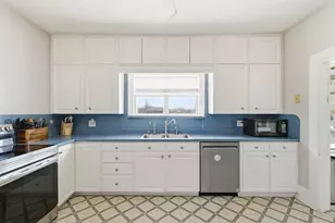 18051 Brookfield Dr, Justin, TX 76247 - Photo 12