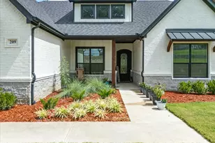 209 RIO RANCHO Dr, Decatur, TX 76234 - Photo 2