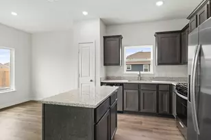 1537 Woodwinds Dr, Fort Worth, TX 76140 - Photo 2