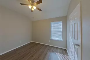 2784 Sweetbriar Ln, Grand Prairie, TX 75052 - Photo 18