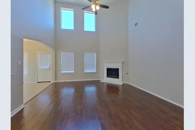 2784 Sweetbriar Lane, Grand Prairie, TX 75052 - Photo 2