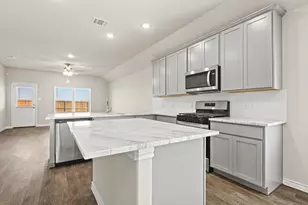 7024 Trestle St, Crowley, TX 76036 - Photo 2