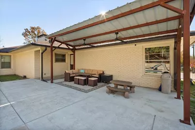 300 W College Avenue, Alvarado, TX 76009 - Photo 32