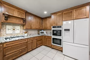 300 W College Ave, Alvarado, TX 76009 - Photo 14