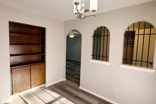 1026 Brookshire Cir, Garland, TX 75043 - Photo 6