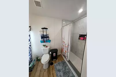 5714 Shoreline Circle S, Fort Worth, TX 76119 - Photo 10