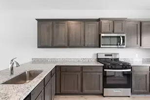 13433 Stage Coach Ln, Cresson, TX 76035 - Photo 2