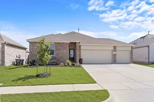 445 Catalpa Dr, Princeton, TX 75407 - Photo 2