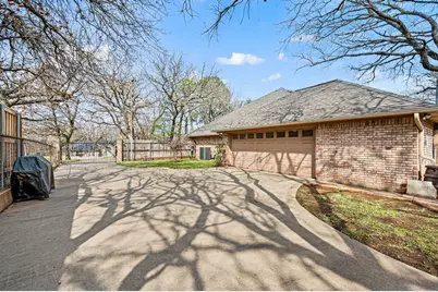 4440 Alydar Drive, Burleson, TX 76028 - Photo 38