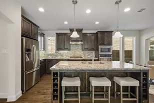 409 Palamedes St, Lewisville, TX 75056 - Photo 10