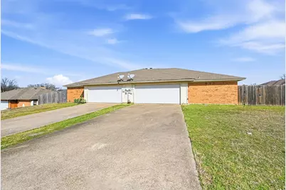 412 Amber Lane, DeSoto, TX 75115 - Photo 14